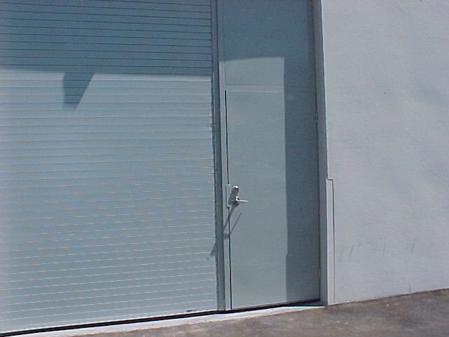 Butler Tereza Series 300 Commercial Slat Door detail — curved and flat slat configuration comparison for Butler building rollup doors