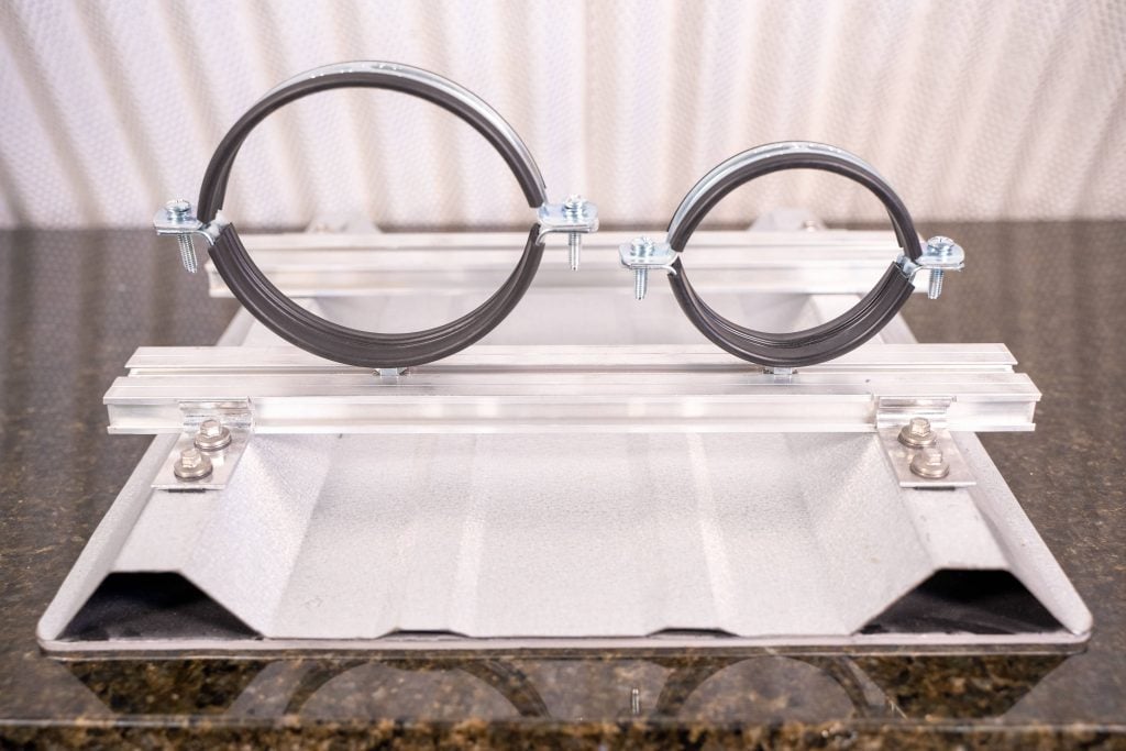 smaller-file-size-pipe-clamp-solar-rail-mounting-1024x683